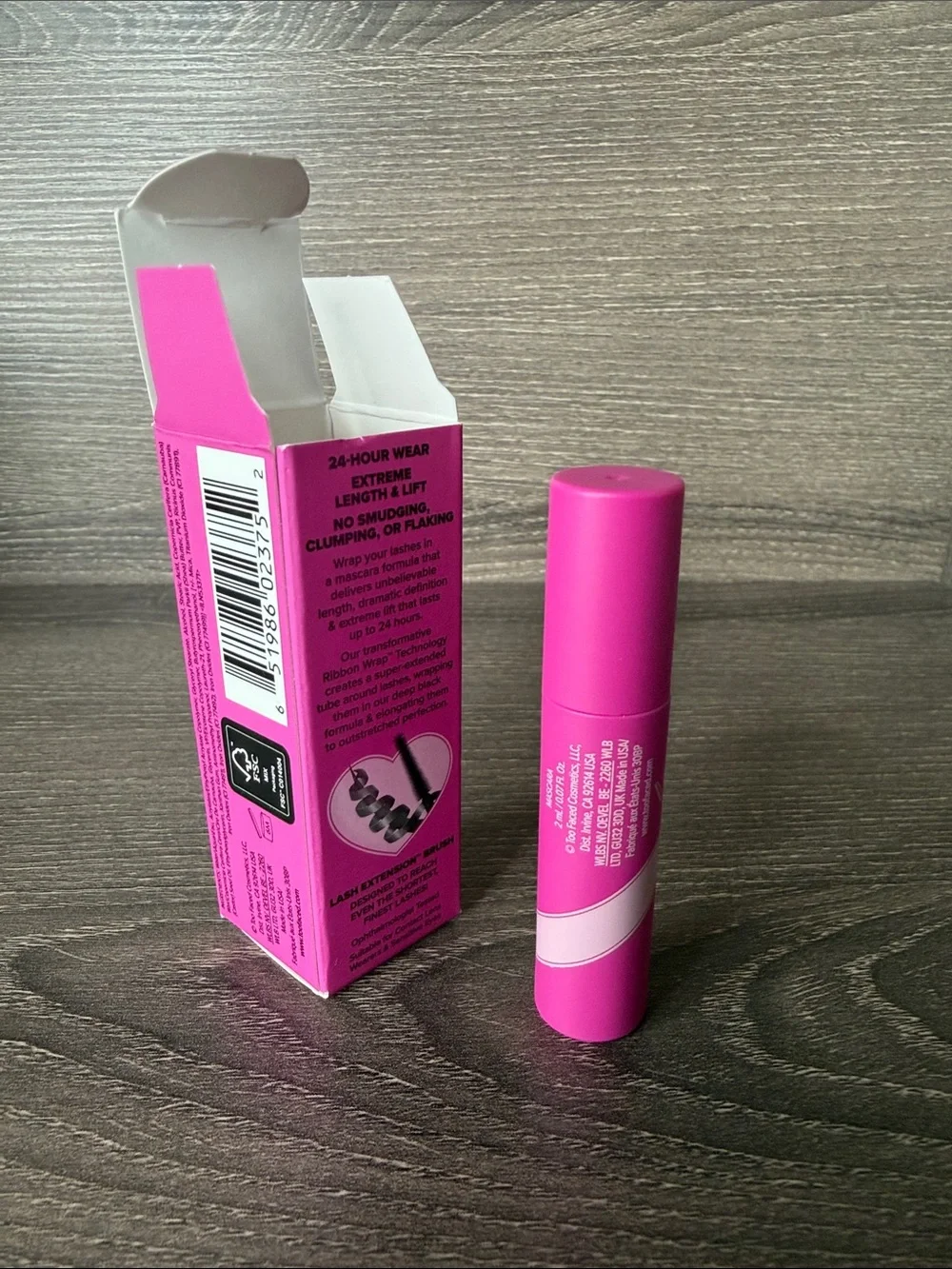 ❤️$5 NWT Too Faced Ribbon Wrapped Lash Extreme Length Tubing Mascara